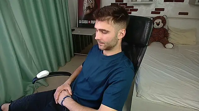 KyloEast Live XXX-chat