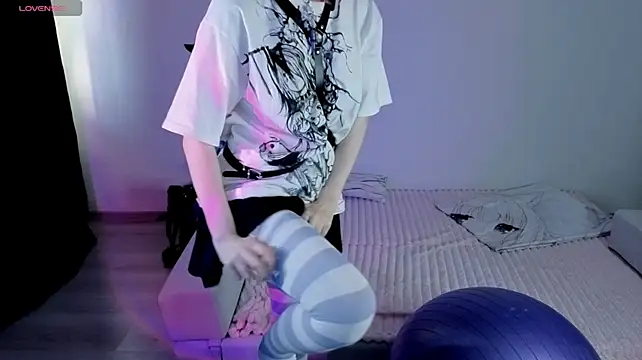  צ'אט XXX בשידור חי של Hikkacat