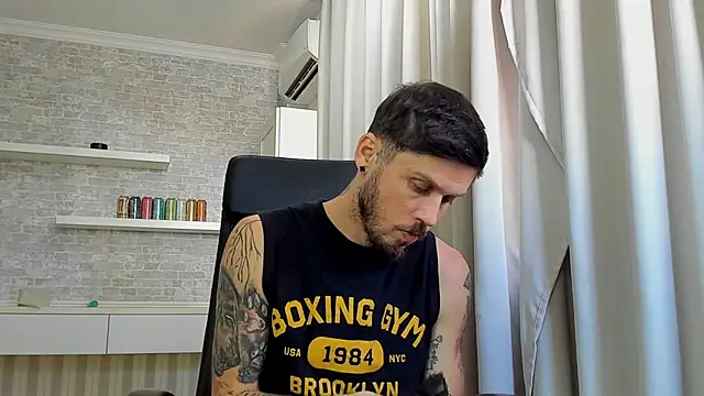 Živý XXX chat JonahShaw