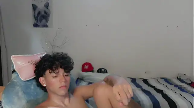 Chatroom XXX en direct de FUNNY_DICK_