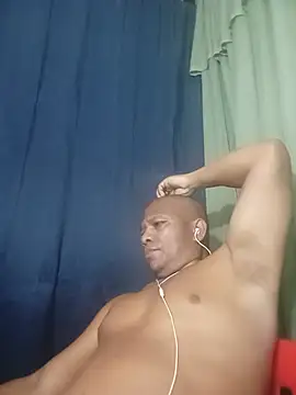 bigblackcock75's Live XXX Chat