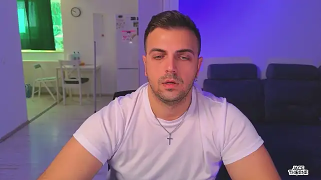Jace_Thorne Adlı Modelin Canlı XXX Sohbeti