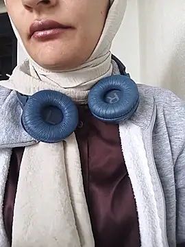 MisyonerNur - Dışarıda göğüslerini aç 😅