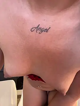 Carolyn_Villalobos - 4 fingers in pussy + style doggy