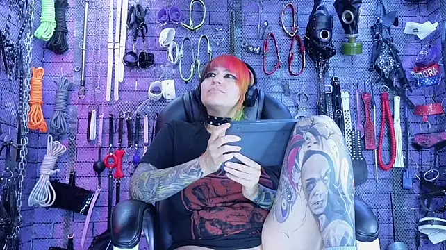 PANDORANEZZ – Live XXX-chat