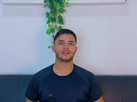 แชท XXX สดของ TylerWest_
