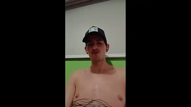 cheekyboyx 网络视讯表演