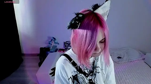 Hikkacat - Show me your tattoo (∩´︶`∩)♡