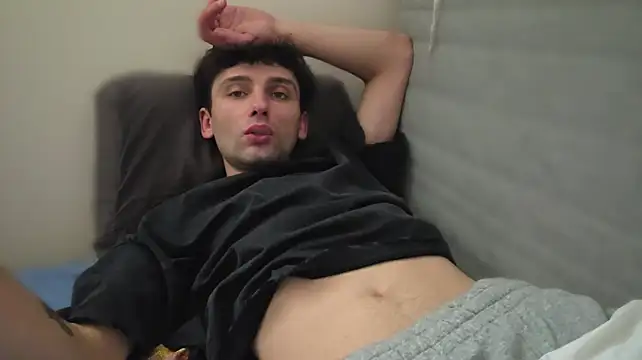 XXX chat uživo modela Bad_Bitch_Boy