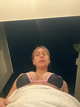 Nikii__ - Show asss rico rico in doggy