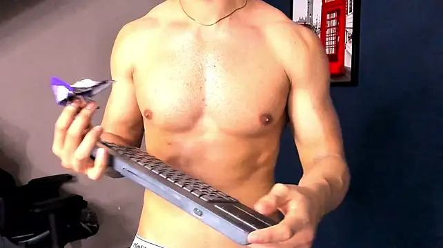 Živý XXX chat Axxel_Muscle