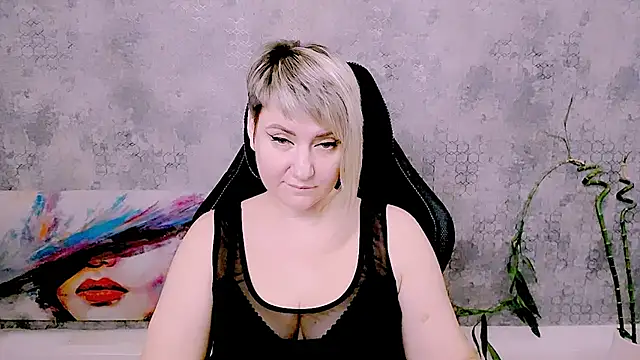 Djullia Chat XXX in diretta