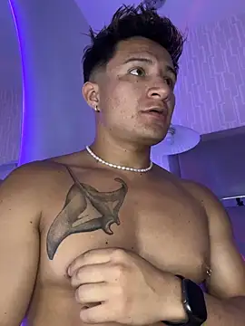 Chat XXX ao vivo de Hassbyd
