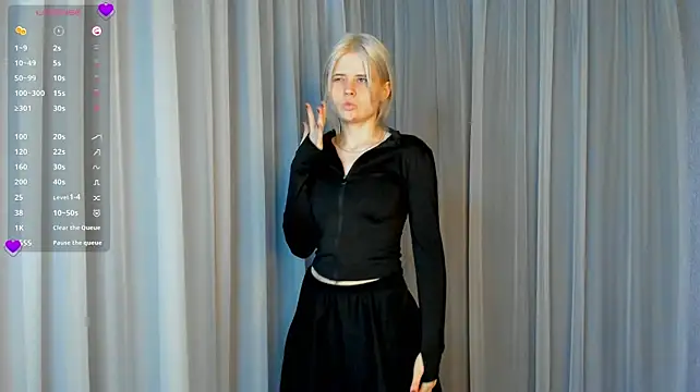 ColleenPhilipp - Goal: tease tongue