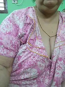 Tamil-mayasri Chat XXX in diretta