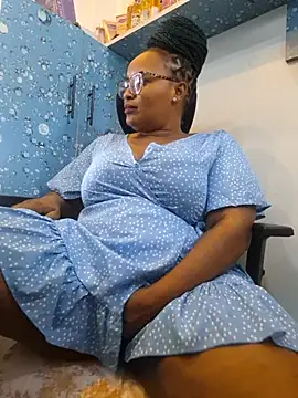 Goddess_of_Hearts' Live XXX Chat