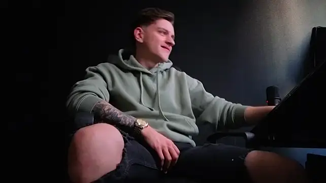 FelixStarkk live XXX chat