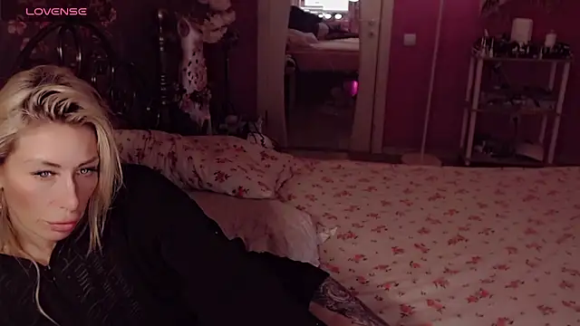 AnnieGOld_ 现场XXX聊天
