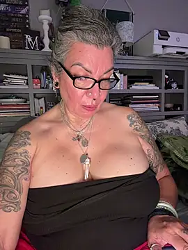 Czat XXX na żywo – dieseldame1313