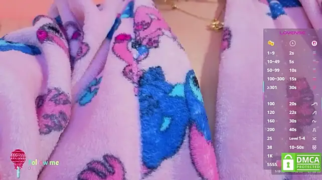 MARIANA_TAY1 - SHOW PUSSY CLOSE UP