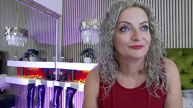 LadyTouch live XXX chat