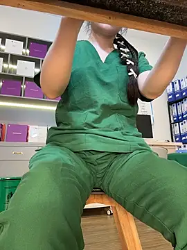 Secretly_masturbating - orgasm in the clinic,クリニックでのオーガズム