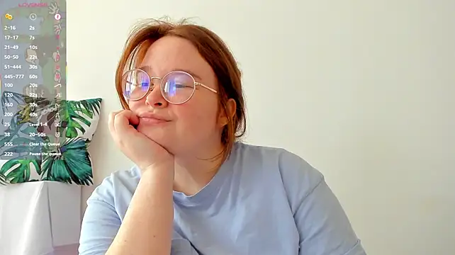 DebbieWoood XXX чат на живо