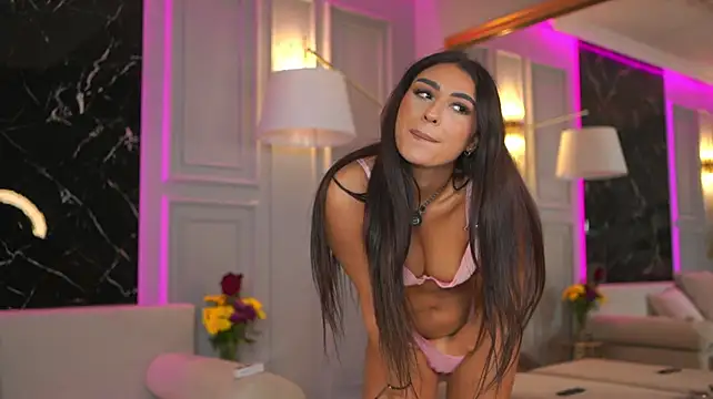 EmmaNoor live XXX chat