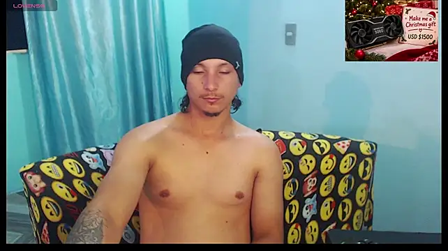 แชท XXX สดของ MrKingsaintx