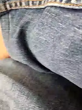 XXX chat uživo modela 8inchharddick