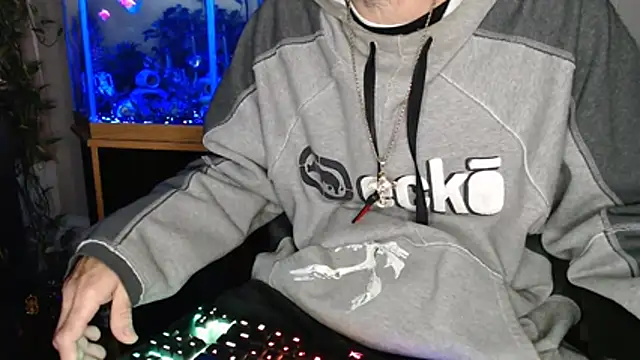 EspanolVato's Live XXX Chat