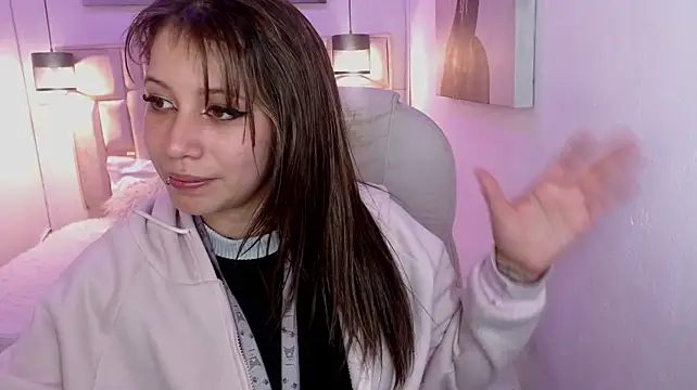 Chatroom XXX en direct de zooey_