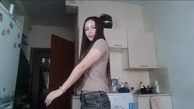 Linci_Adams - air kiss