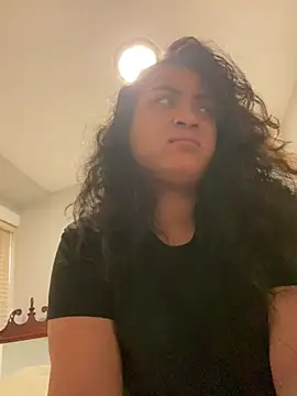 SoakedUpKitty- Adlı Modelin Canlı XXX Sohbeti