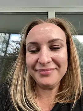 SweetOlga - Make my pussy fuking wet