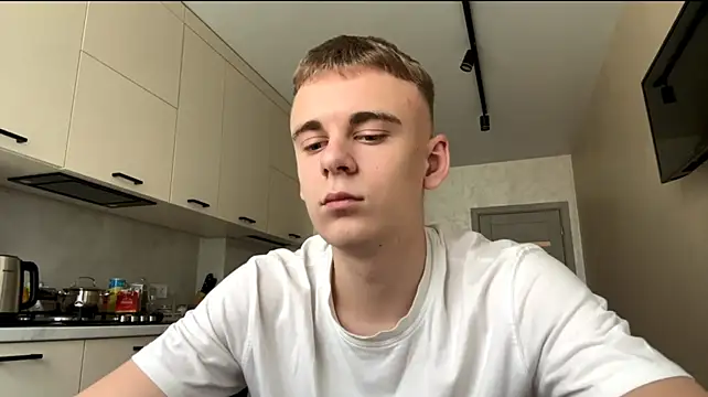 SoloFury 라이브 XXX 채팅