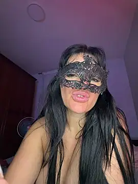 Blackladyhot - Due dita nel culo