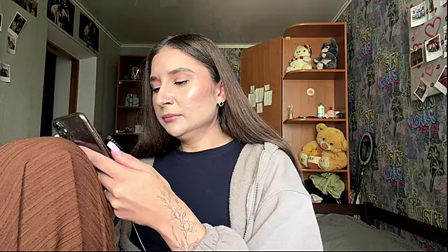 KittyNoSkirty – Naživo XXX chat