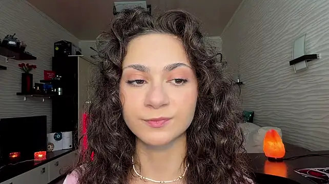 JaquelynRollend - Should I show my tongue?