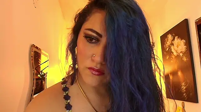 Scarleth_blue - ride dildo+foam in tits 😈😈😈😈😈😈