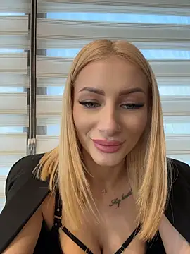 AngieShae Chat XXX in diretta