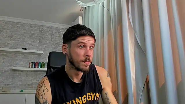 แชท XXX สดของ JonahShaw
