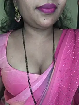 Ur_love_kannada1 - Boobs show