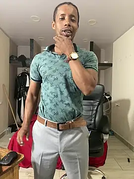 XXX chat uživo modela AlejoKhalifa_