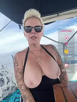 German_Milf's Live XXX Chat