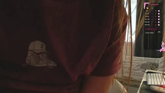 Evangellina live XXX chat