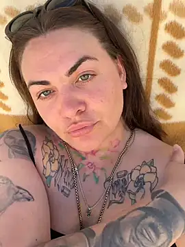 HeyBABYGIRL Live XXX-chat