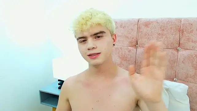 Ian_Stone élő XXX-chatje