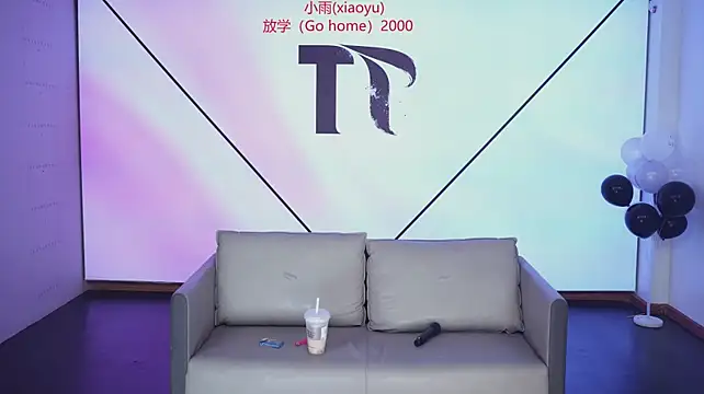 RoseGirl888 在線直播表演