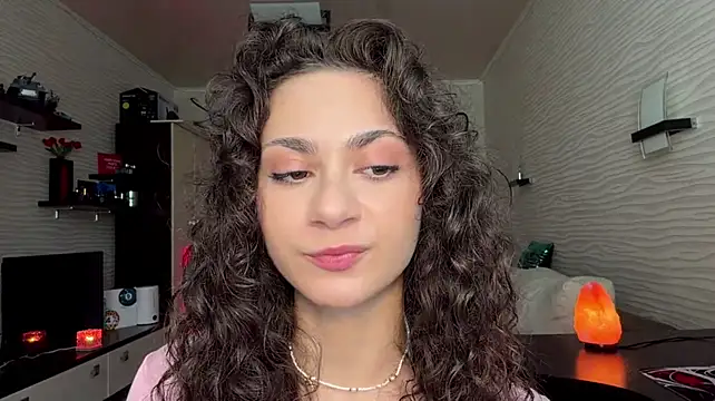 JaquelynRollend - Should I show my tongue?